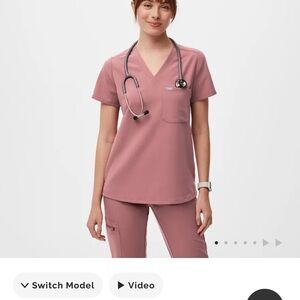 Figs Catarina Mauve/pink V-Neck Scrub Top